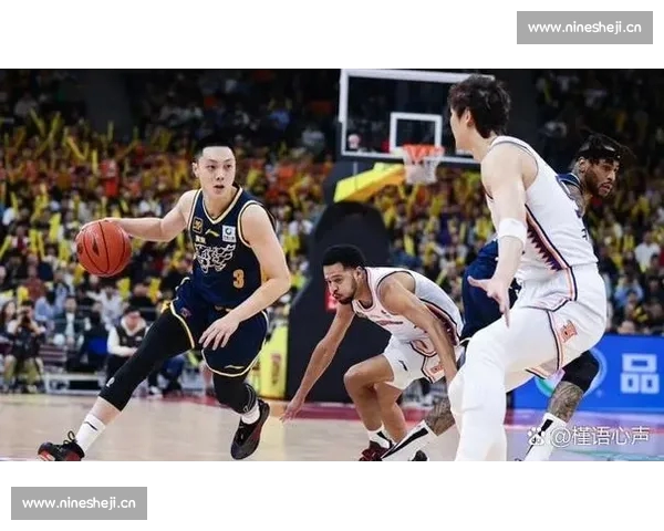 CBA赛场激烈对决各队争夺季后赛席位最新战况分析 CBA赛场激烈对决各队争夺季后赛席位最新战况分析